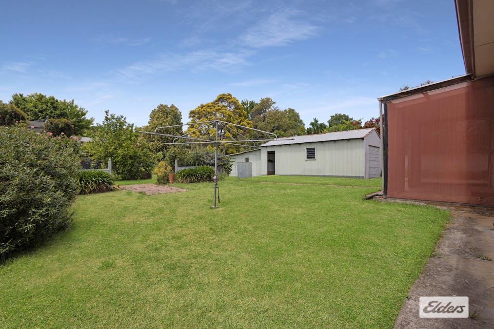 73 Havlin Street East, Flora Hill, VIC, 3550 - Image 9