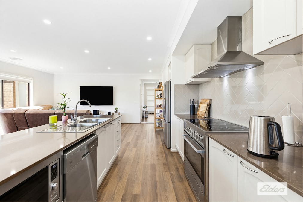 2 McLean Court, Elmore, VIC, 3558 - Image 4