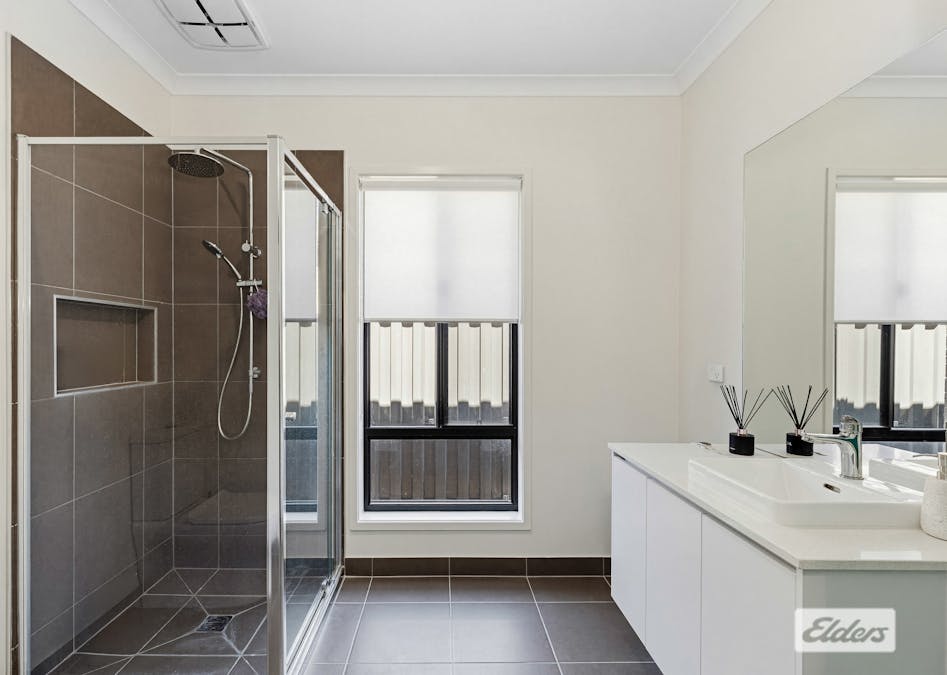 2 McLean Court, Elmore, VIC, 3558 - Image 8