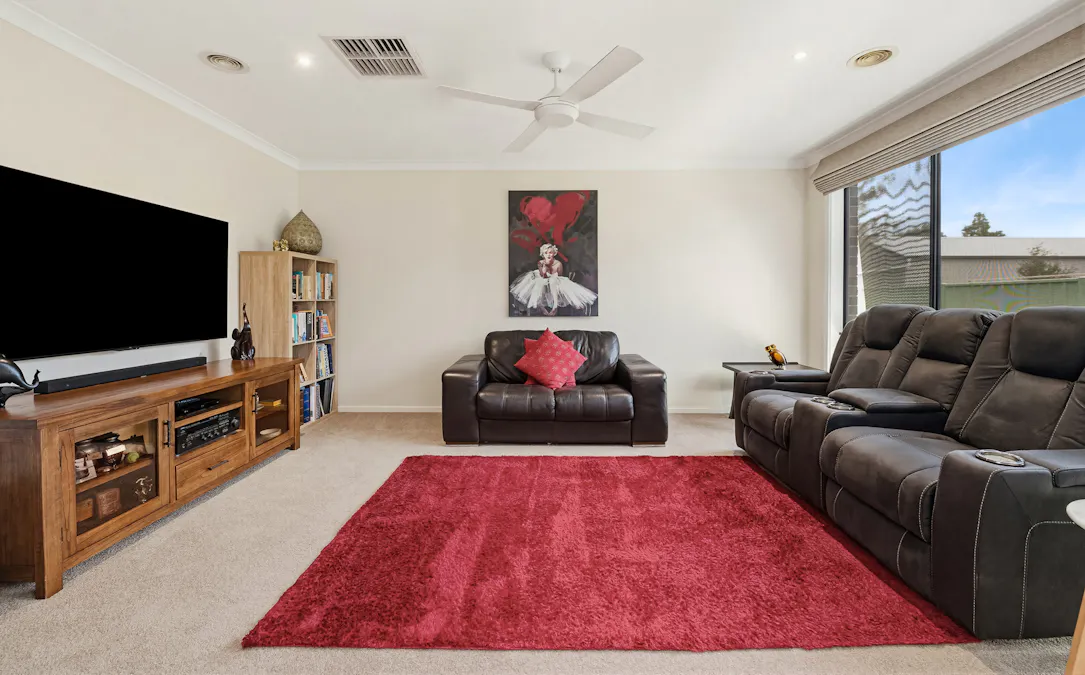 15 Greenfield Drive, Epsom, VIC, 3551 - Image 5