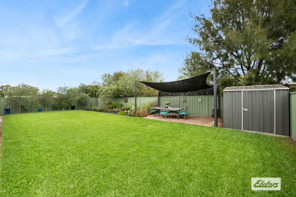 15 Greenfield Drive, Epsom, VIC, 3551 - Image 13
