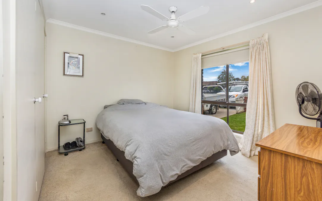 33 Arblaster Street, California Gully, VIC, 3556 - Image 5