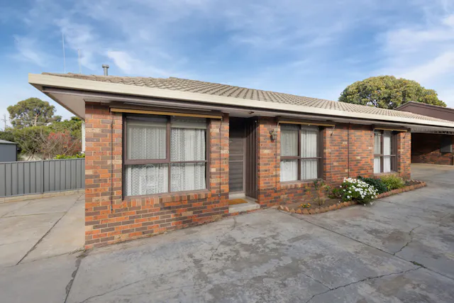 4/214-216 Arnold Street — photo from Elders Real Estate Bendigo