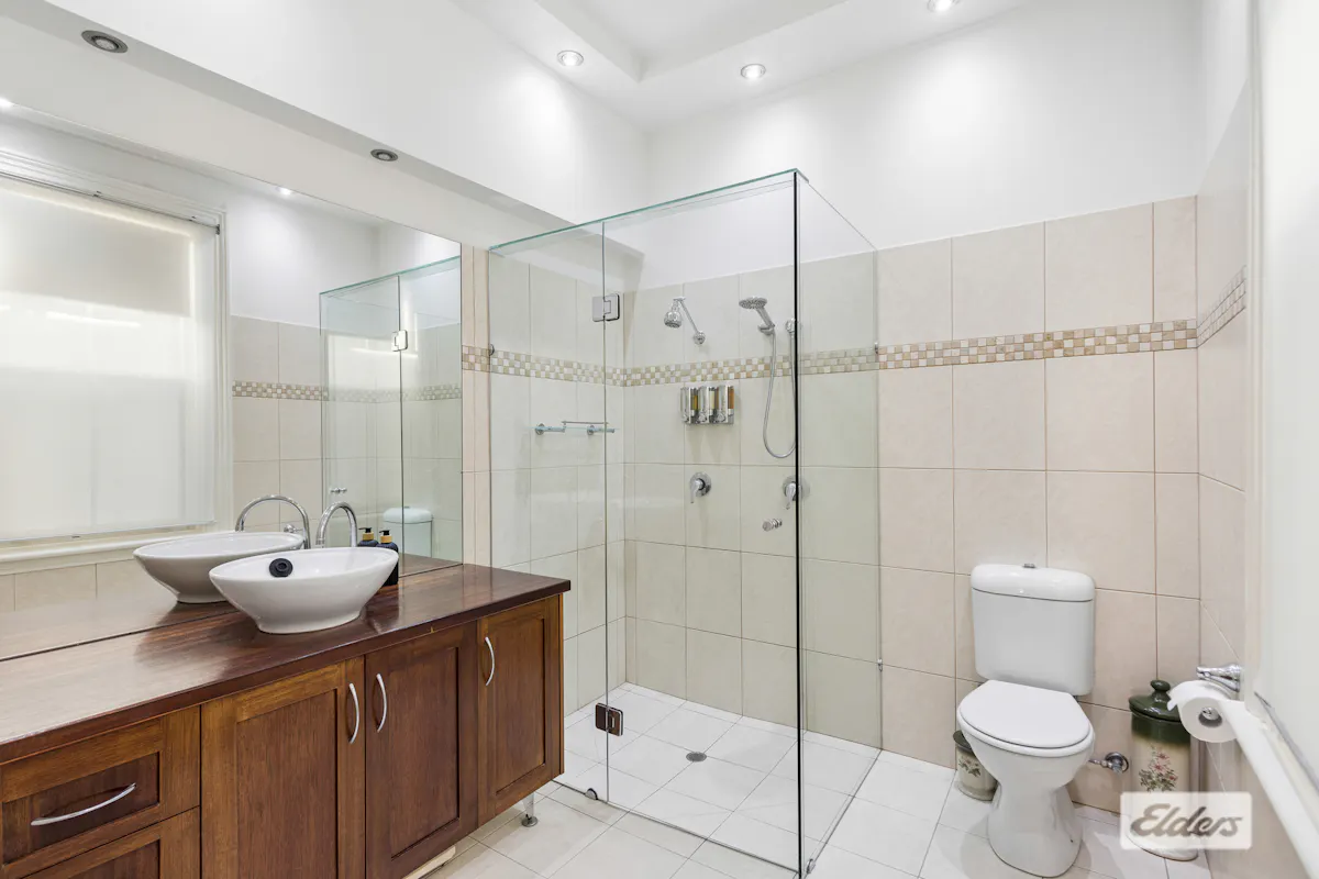 42 Rowan Street — photo 9 of 22