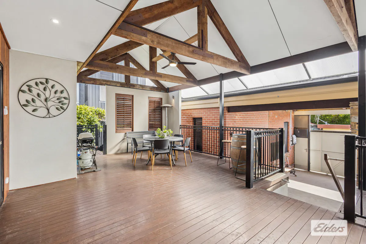42 Rowan Street — photo 15 of 22