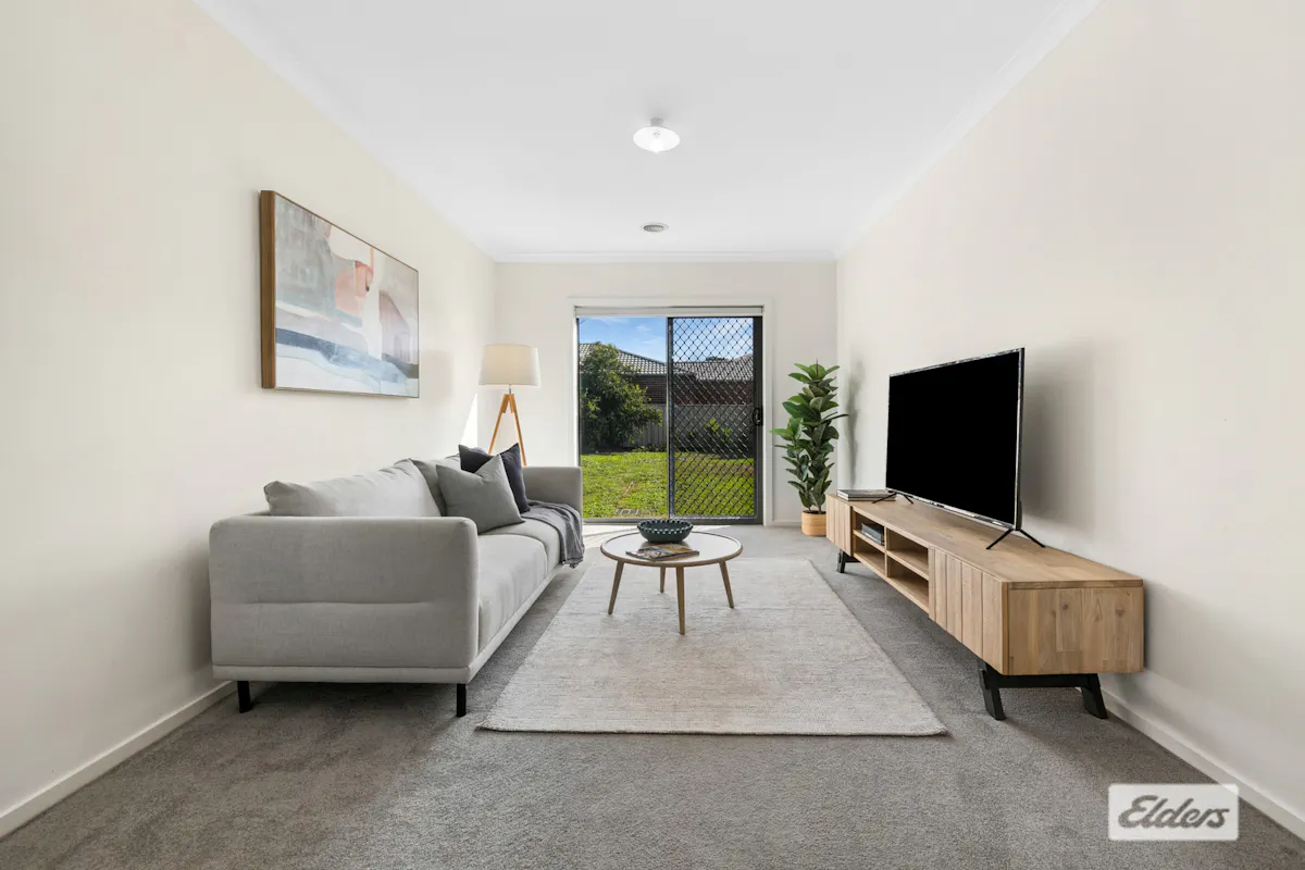 90 Bassett Drive — photo 4 of 14