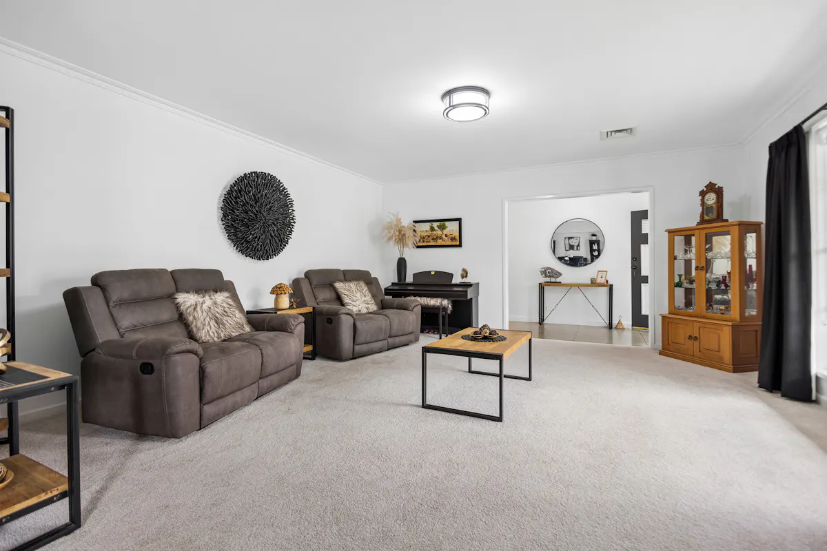 10 Herbert Avenue — photo 4 of 30