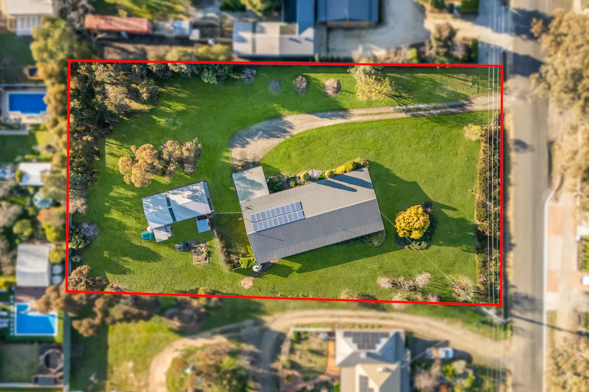 76 Taylors Lane — photo 3 of 29
