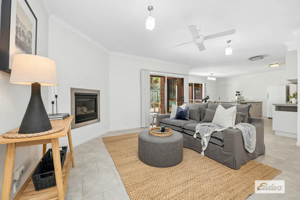 17 Hampshire Place — photo 3 of 19