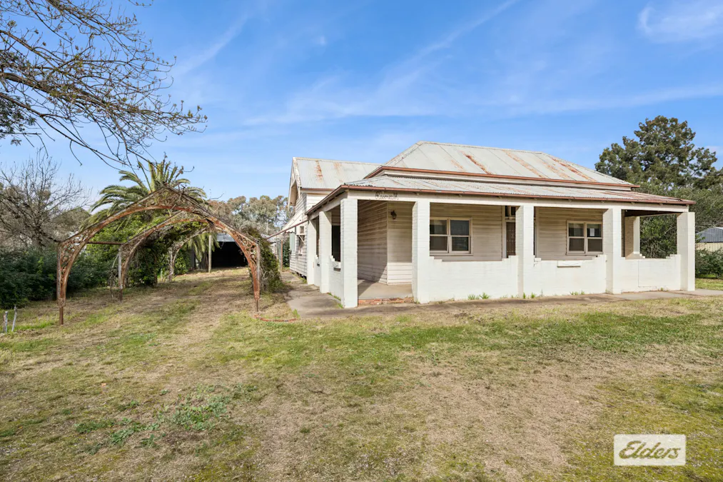 11 Chapel Street, Serpentine, VIC, 3517 - Image 2