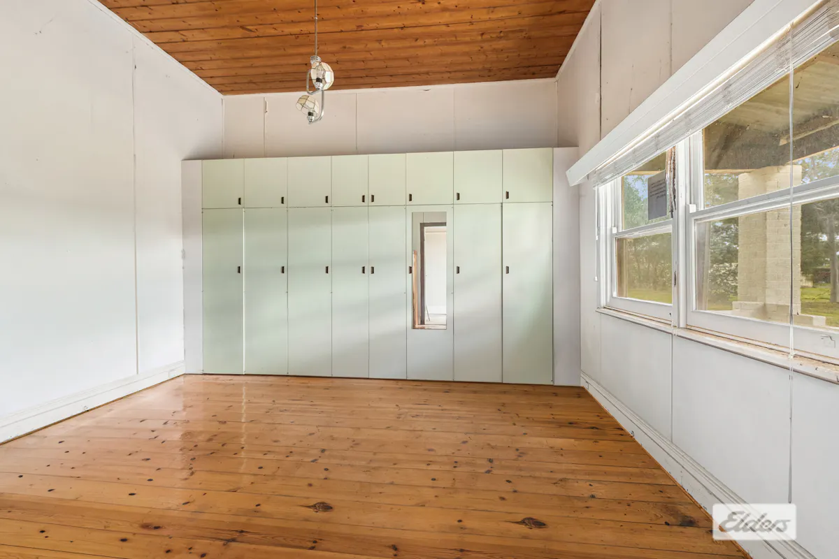 11 Chapel Street — photo 3 of 14