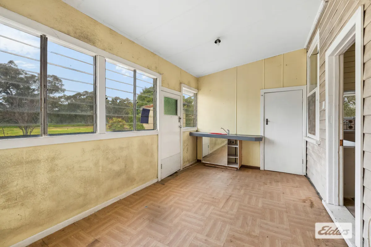 11 Chapel Street — photo 9 of 14