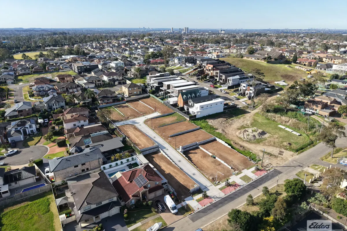 2-12 / 39-45 Wattle Road — photo 3 of 11