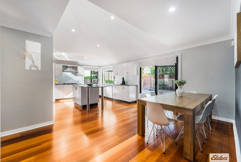 17 Harpur Place, Casula, NSW, 2170 - Image 6