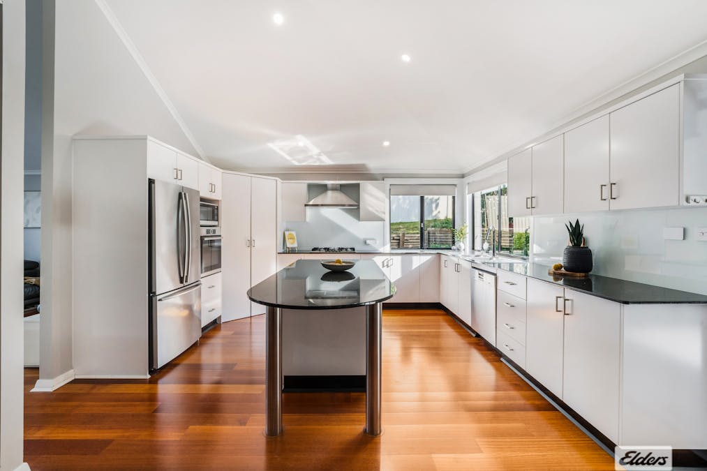 17 Harpur Place, Casula, NSW, 2170 - Image 7