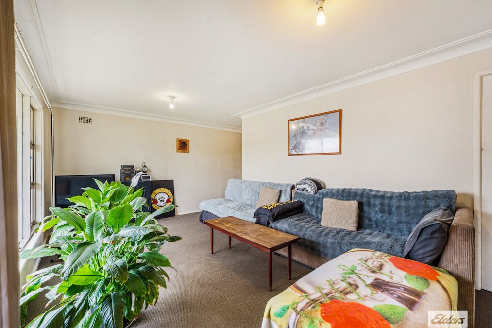 1 Kennett Place, Glenfield, NSW, 2167 - Image 10