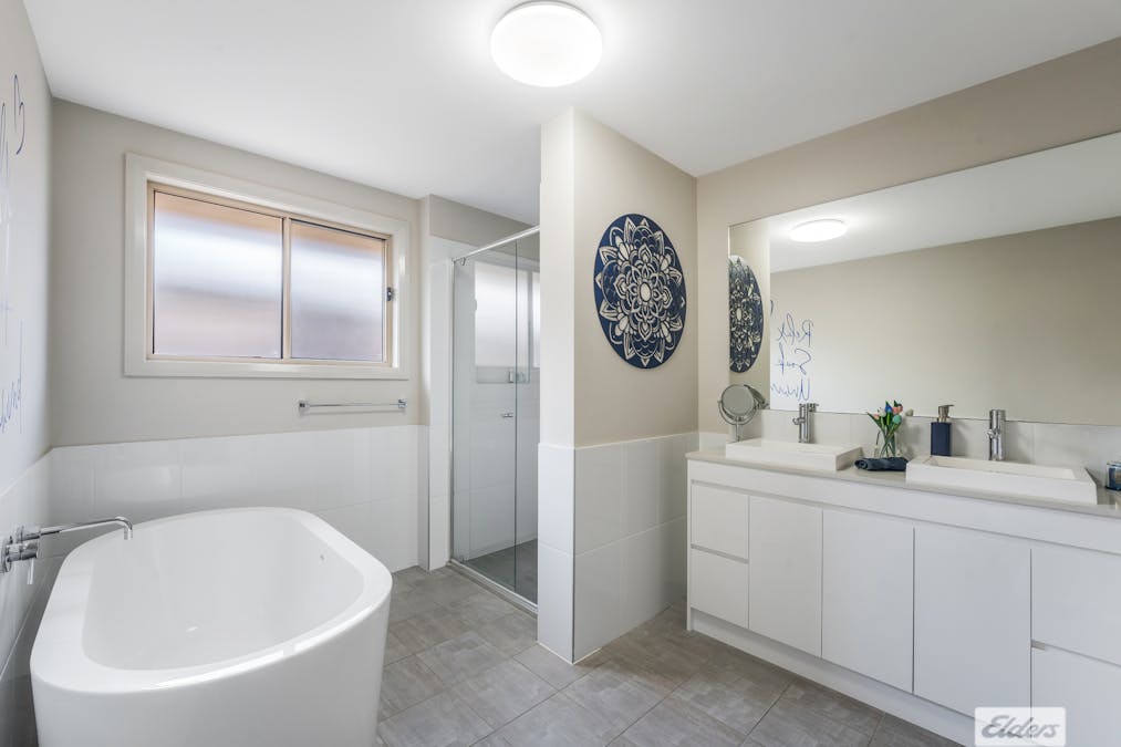 58 Bryant Avenue, Middleton Grange, NSW, 2171 - Image 16