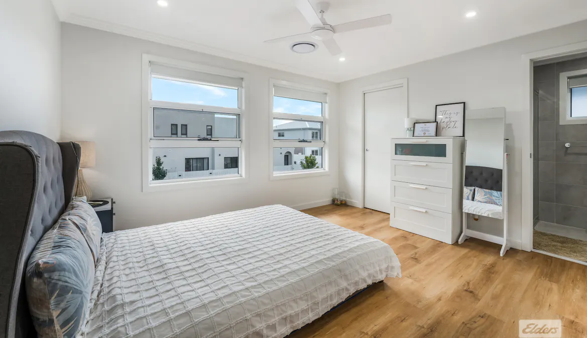 2A Cowra Place, Gregory Hills, NSW, 2557 - Image 11