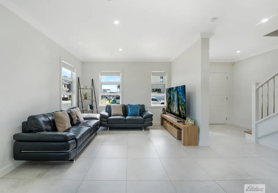 2 Cowra Place, Gregory Hills, NSW, 2557 - Image 7