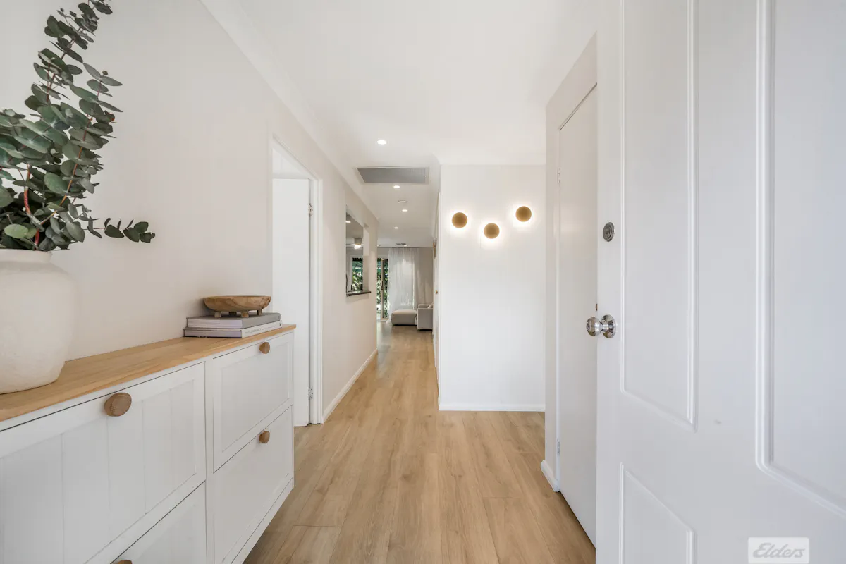144 Leacocks Lane — photo 3 of 24