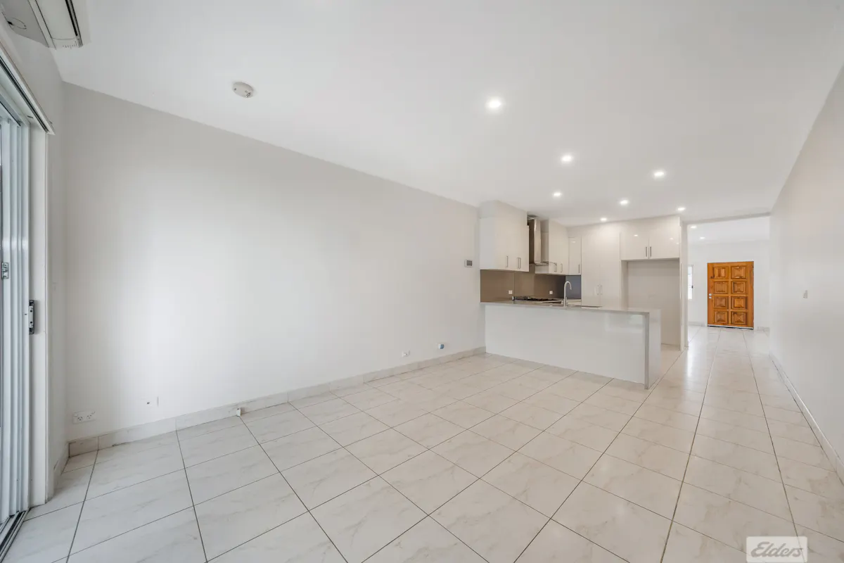 14 Roslyn Street — photo 7 of 15