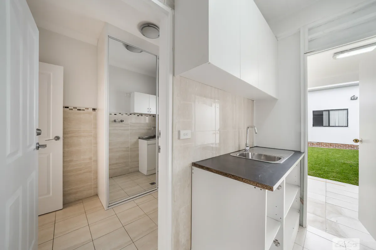 14 Roslyn Street — photo 12 of 15