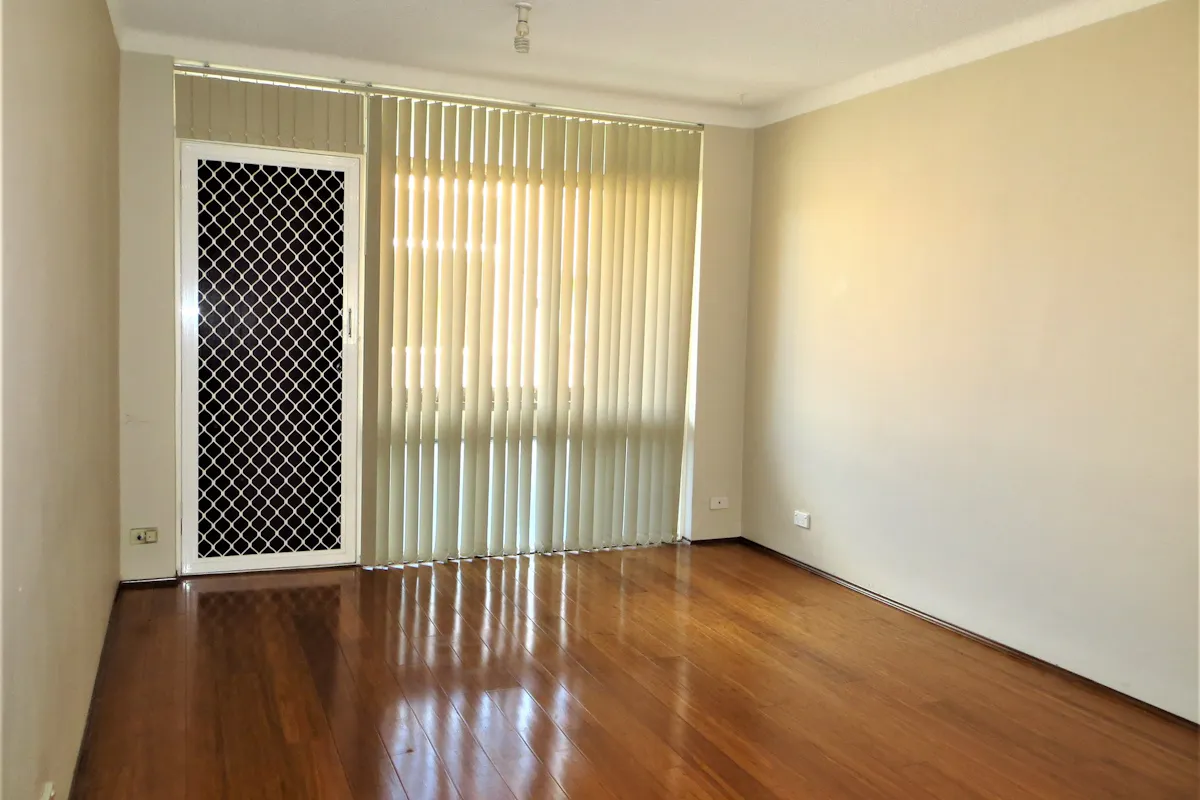 6/11 Forbes Street — photo 3 of 7