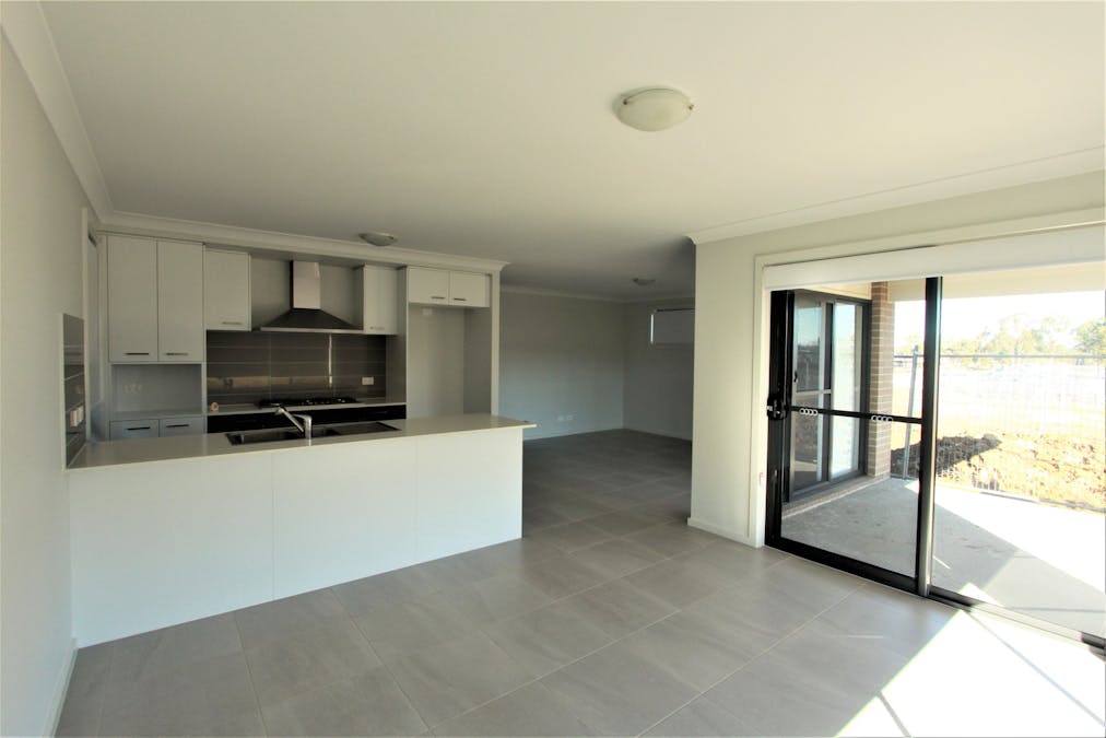 28 Hazelton Street, Austral, NSW, 2179 - Image 2