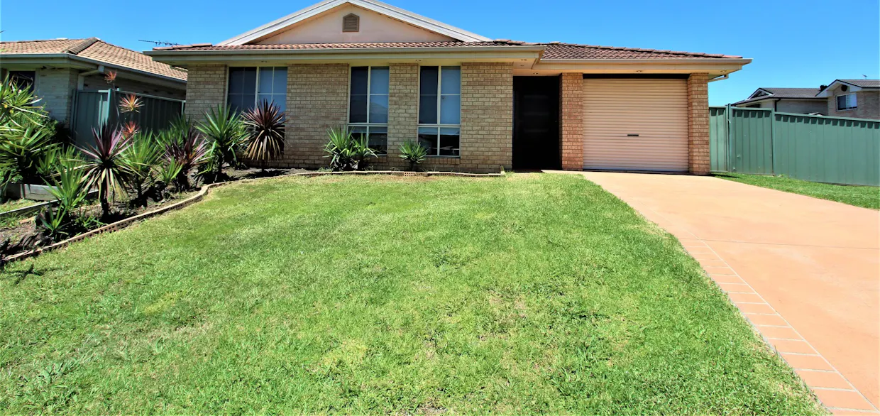 1 Palana Close, West Hoxton, NSW, 2171 - Image 1