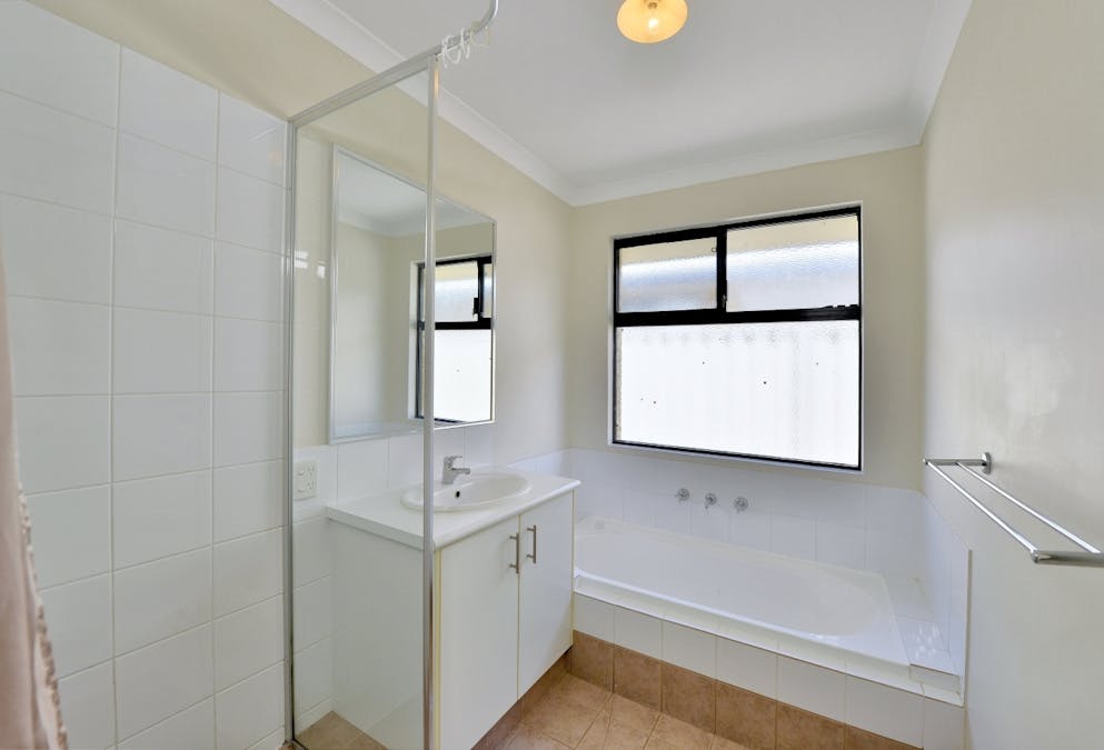 10 Menna Brace , Greenfields, WA, 6210 - Image 5