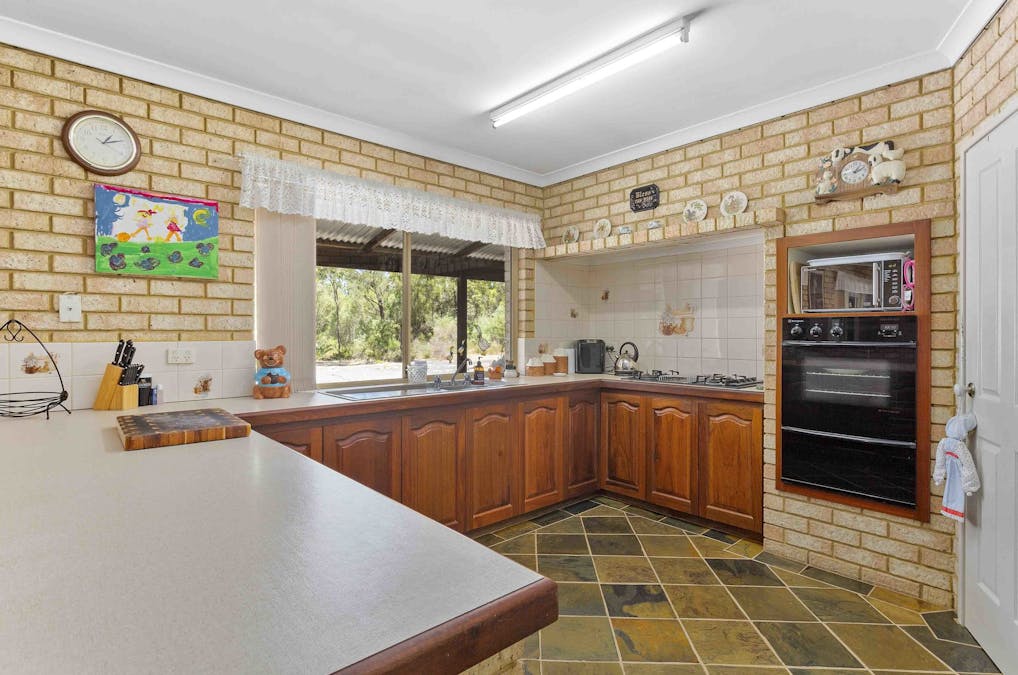 22 Riverland Drive, Stake Hill, WA, 6181 - Image 2
