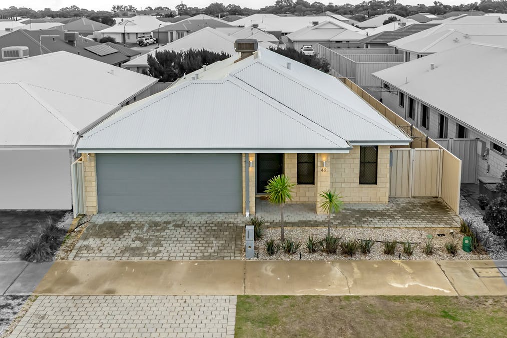 49 Sharperton Meander, Dudley Park, WA, 6210 - Image 24