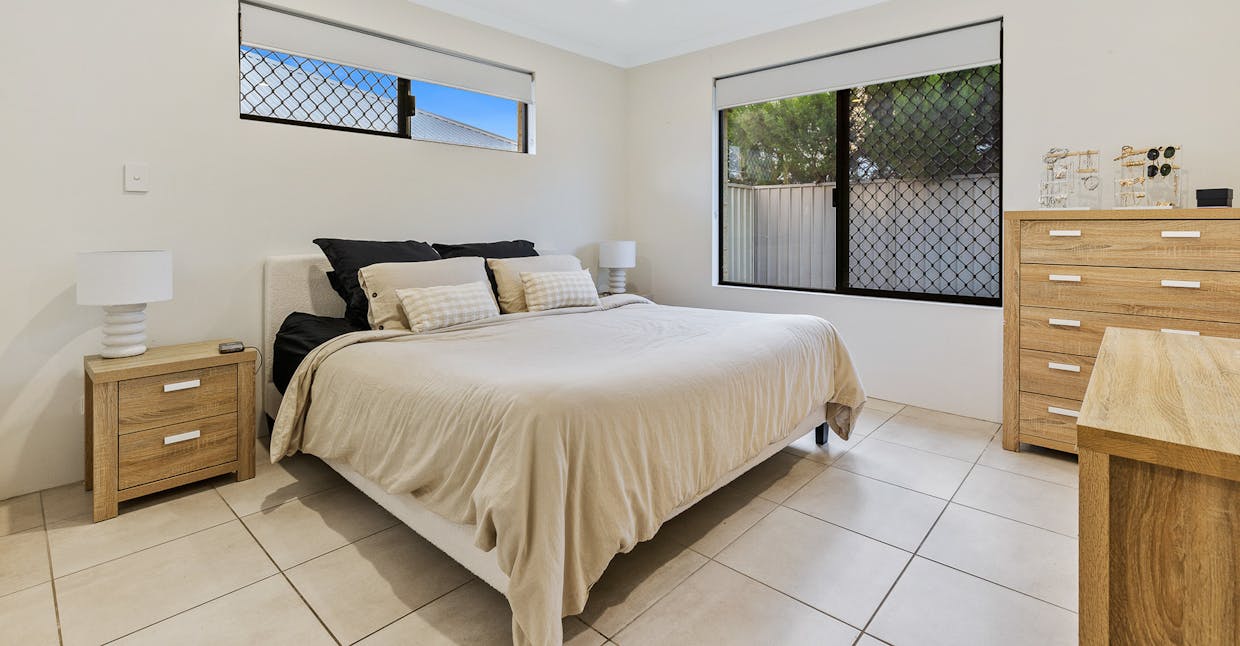 49 Sharperton Meander, Dudley Park, WA, 6210 - Image 10