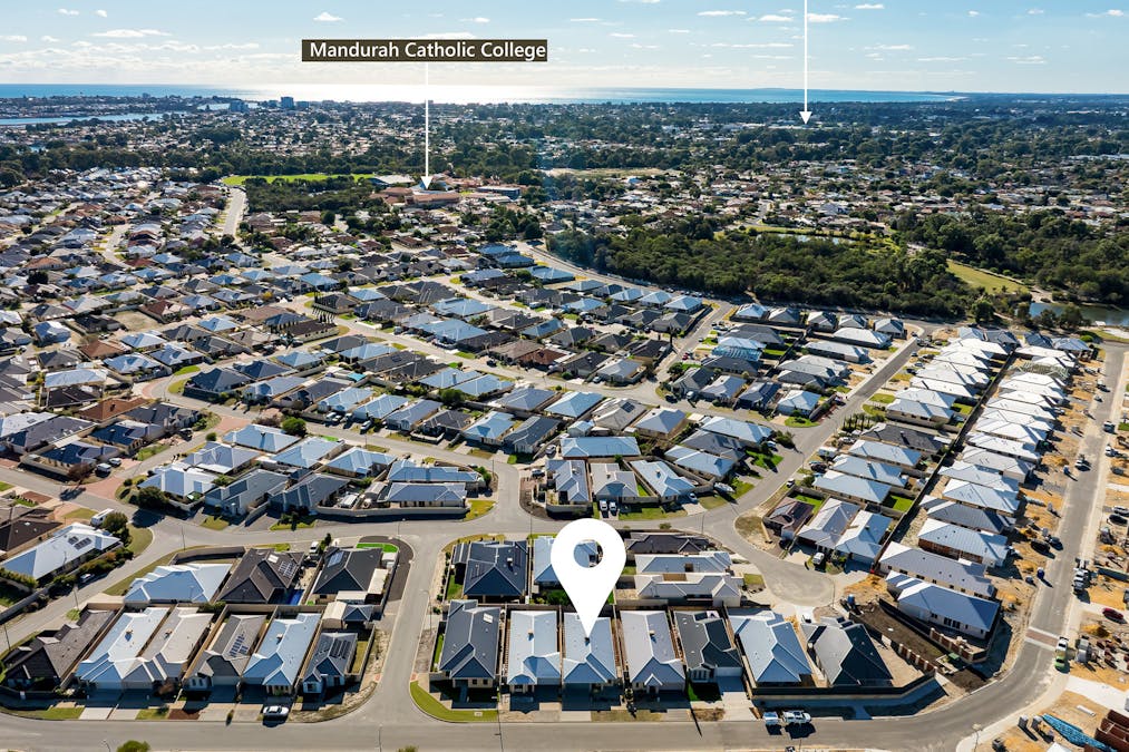 49 Sharperton Meander, Dudley Park, WA, 6210 - Image 21