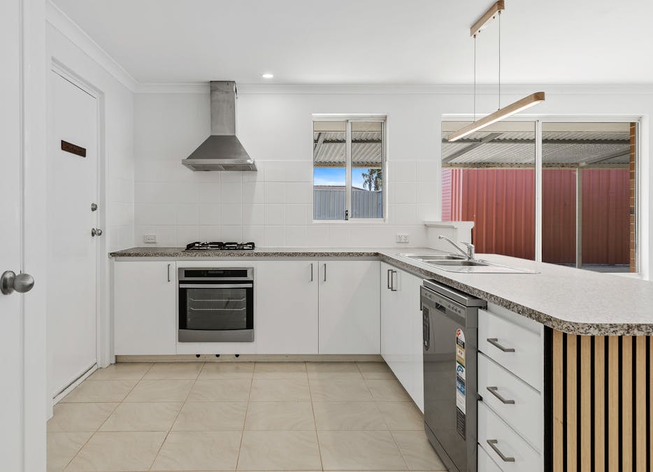 5 Moran Road, Greenfields, WA, 6210 - Image 4
