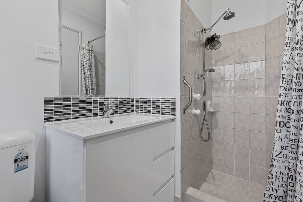 10 Isdell Place, Greenfields, WA, 6210 - Image 11