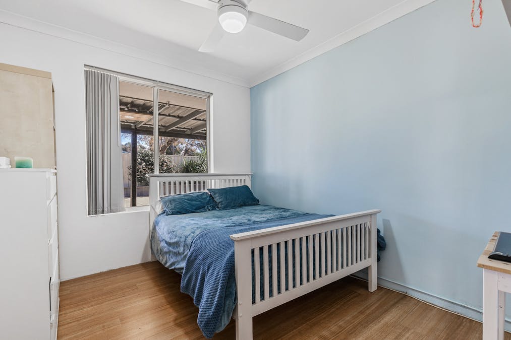 10 Isdell Place, Greenfields, WA, 6210 - Image 13