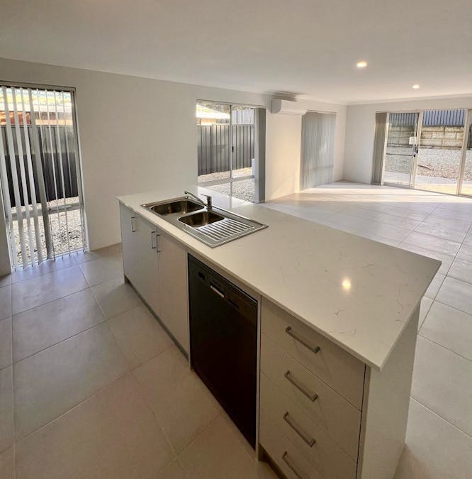 24B Wood Avenue, Waroona, WA, 6215 - Image 2