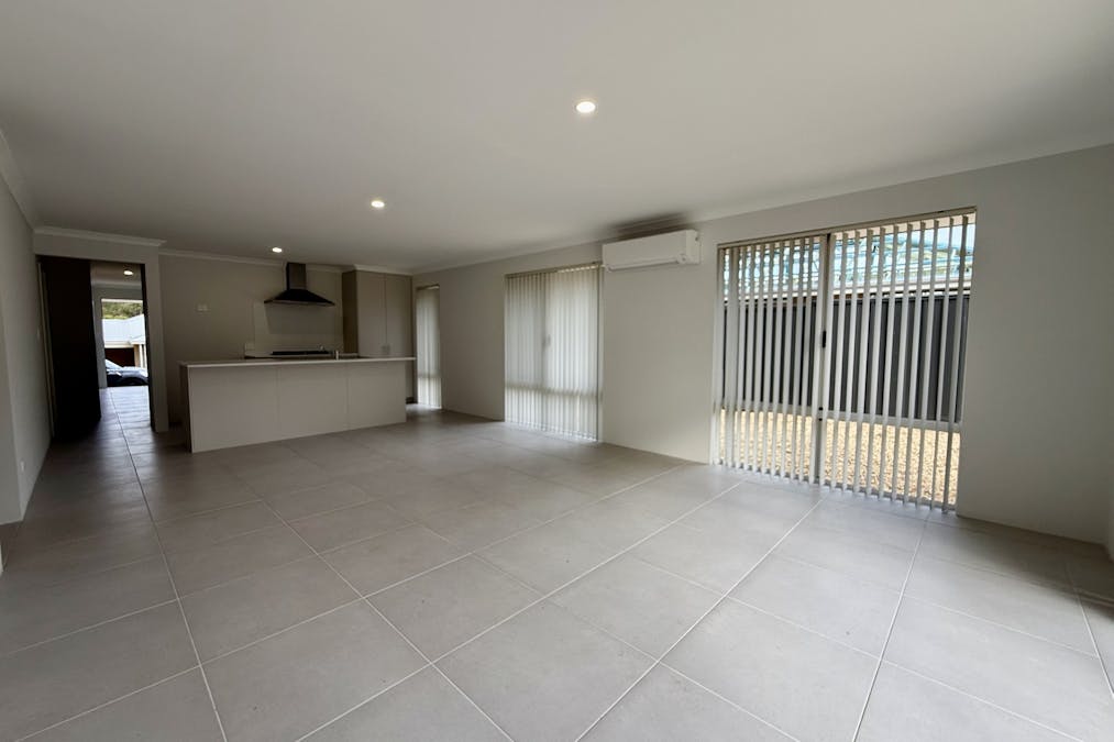 24B Wood Avenue, Waroona, WA, 6215 - Image 4