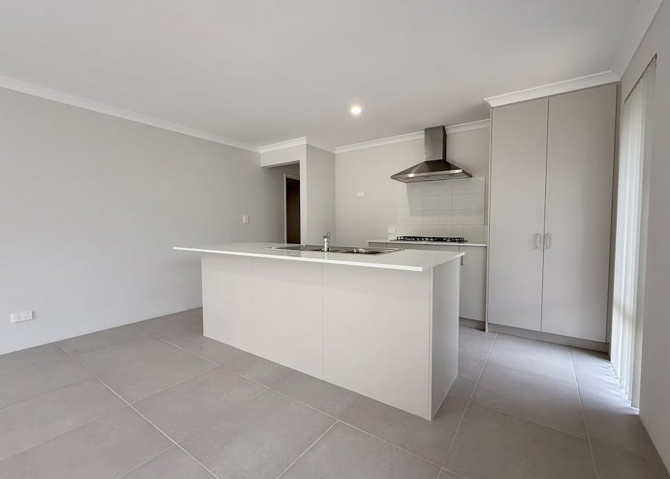 24B Wood Avenue, Waroona, WA, 6215 - Image 2
