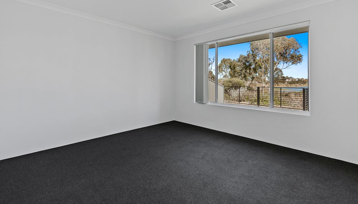 16 Bibra Way, South Yunderup, WA, 6208 - Image 9