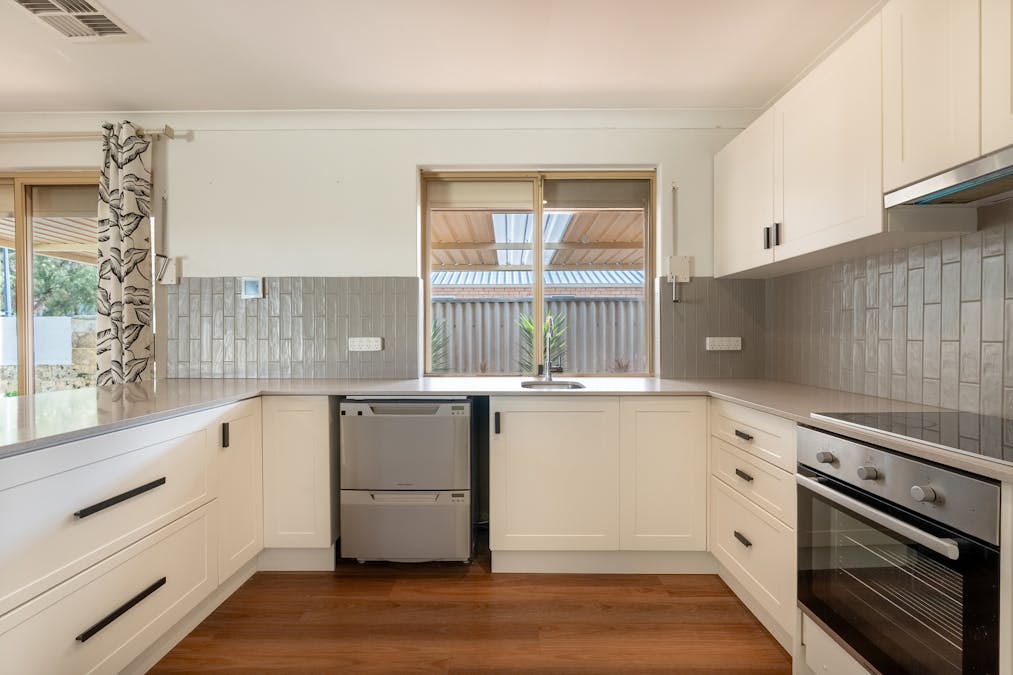 1/112 Allnut Street, Mandurah, WA, 6210 - Image 2