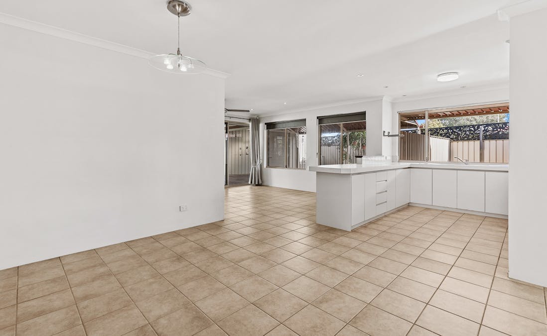 24 Appletree Place, Greenfields, WA, 6210 - Image 13