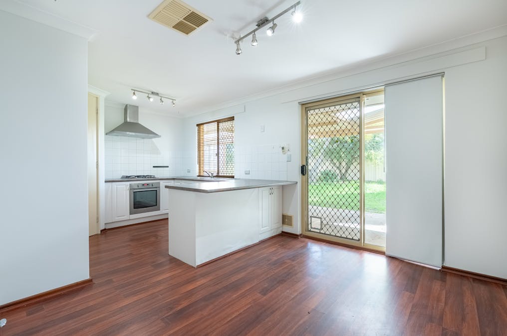 13 Madison Street, Cooloongup, WA, 6168 - Image 2