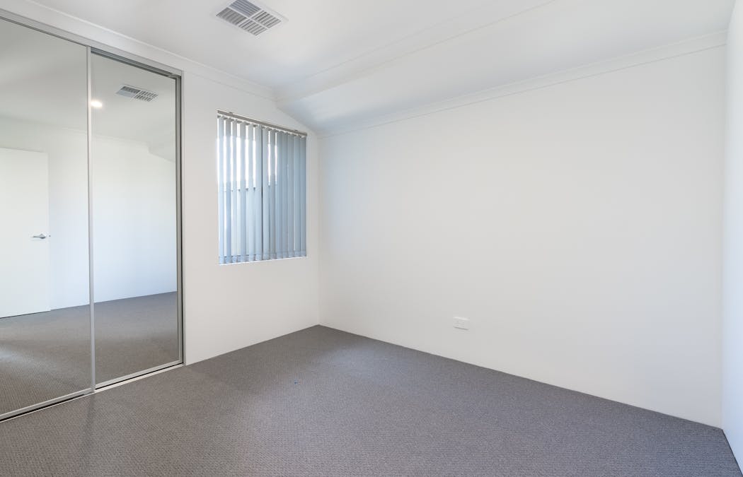 21 Orchardleigh Boulevard, Lakelands, WA, 6180 - Image 8