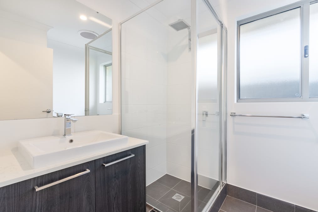 21 Orchardleigh Boulevard, Lakelands, WA, 6180 - Image 12