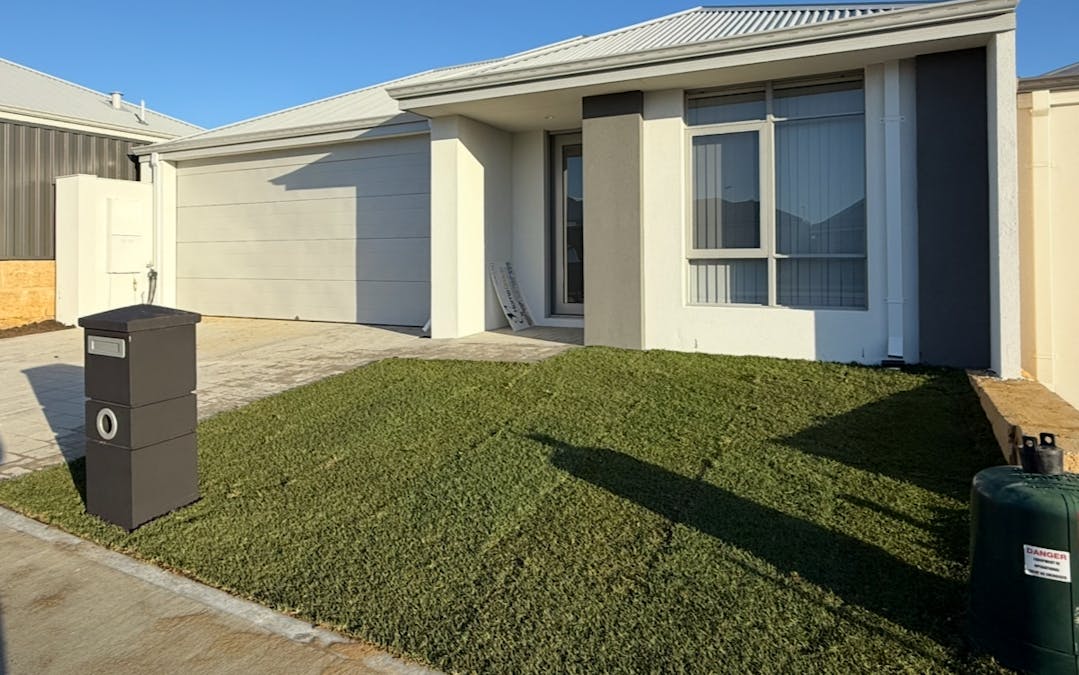 21 Orchardleigh Boulevard, Lakelands, WA, 6180 - Image 17