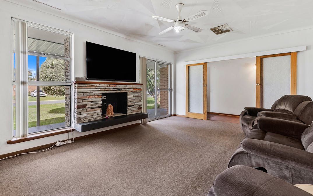 4 Stoner Street, Rockingham, WA, 6168 - Image 4
