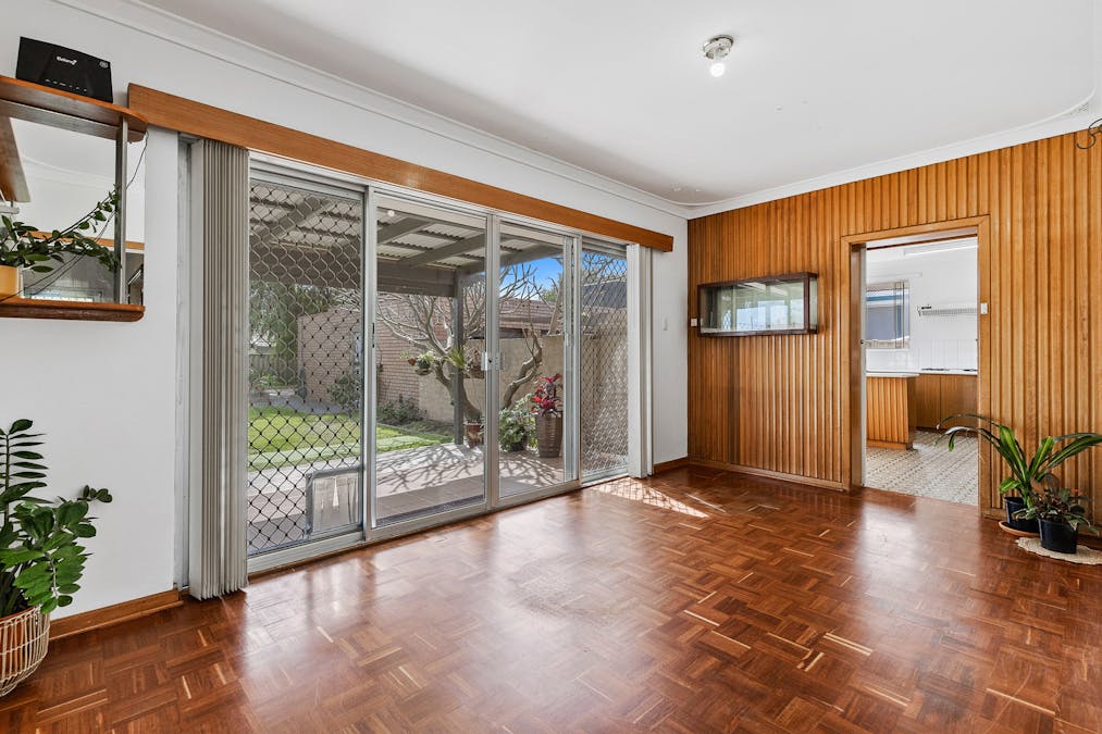 4 Stoner Street, Rockingham, WA, 6168 - Image 8