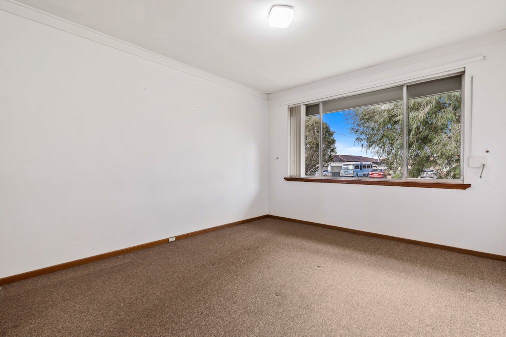 4 Stoner Street, Rockingham, WA, 6168 - Image 13
